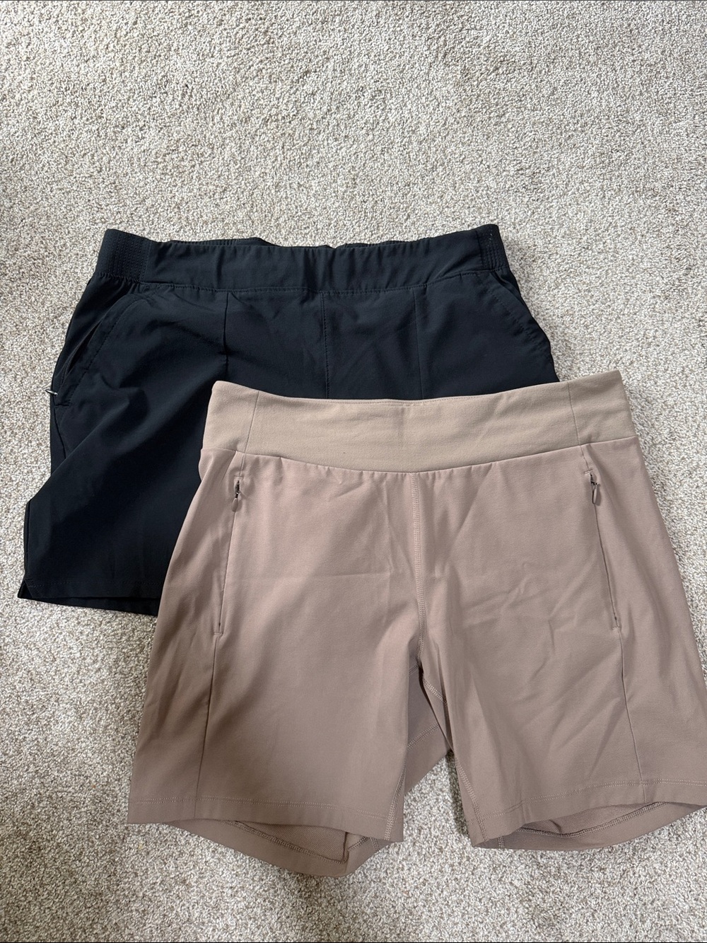 Columbia Women’s Active Stretch Shorts - Black and Taupe size L